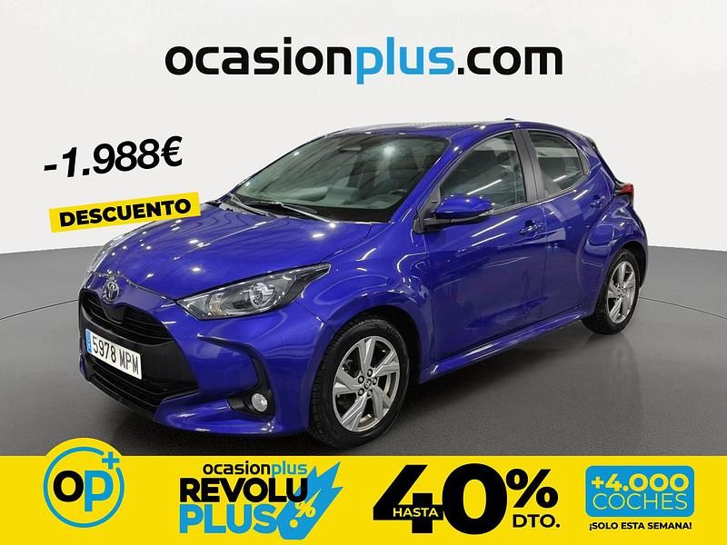 Usado Toyota Yaris Hybrid Active 116 CV (85 kW) 2024 Azul Berlina
