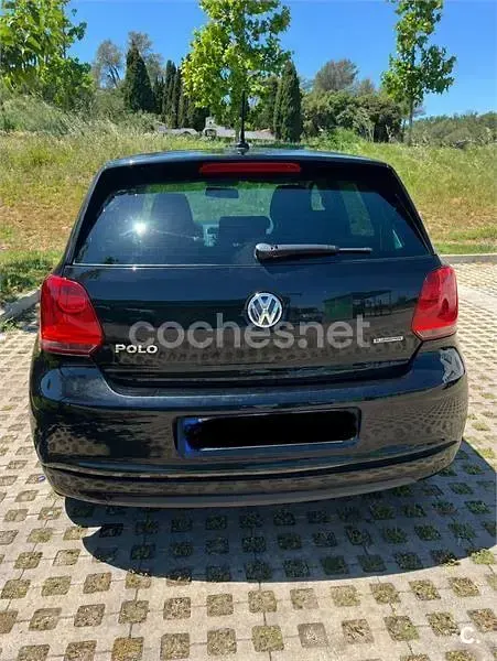 Usado VW Polo 75 CV (55 kW) 2013 Negro Utilitario