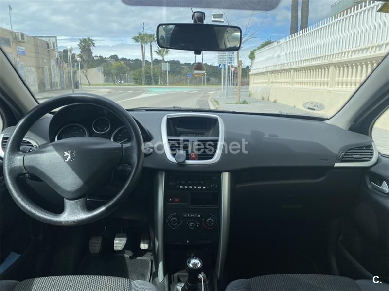 Blanco Usado 2011 Peugeot 207 Berlina | 4200 € (Un poco caro) - Imagen 1/4