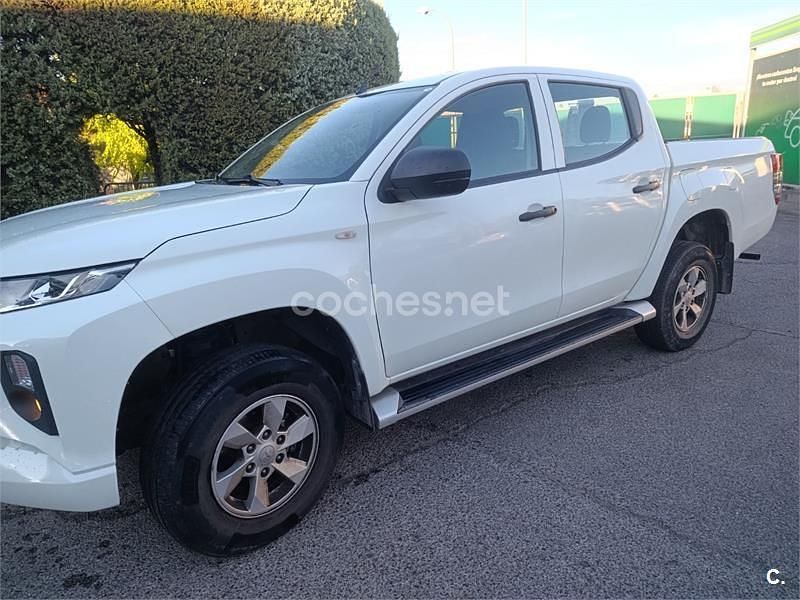 Blanco Usado 2021 Mitsubishi L200 Recogida | 24.999 € (Precio justo) - Imagen 1/4