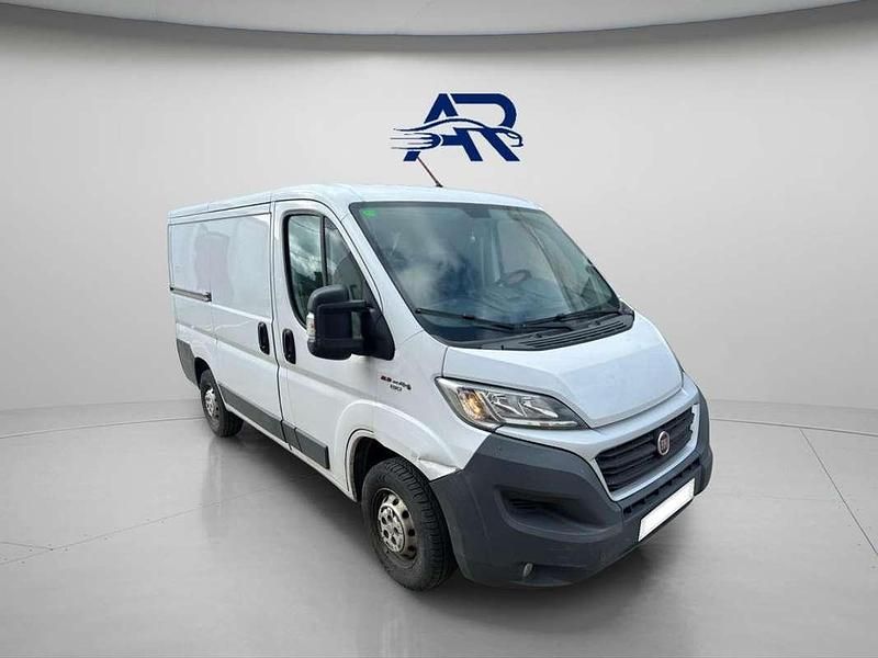 Usado Fiat Ducato 131 CV (96 kW) 2017 Blanco Van