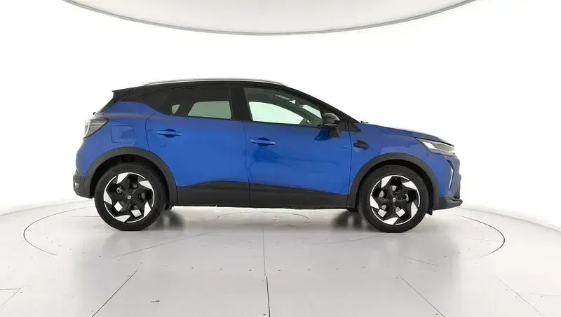 Usado Renault Captur Techno 100 CV (73 kW) 2025 Azul SUV