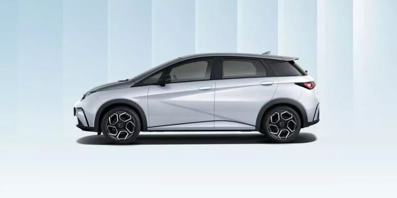 Nuevo BYD Dolphin Design 150 kW (204 CV) 2025 Gris claro Utilitario