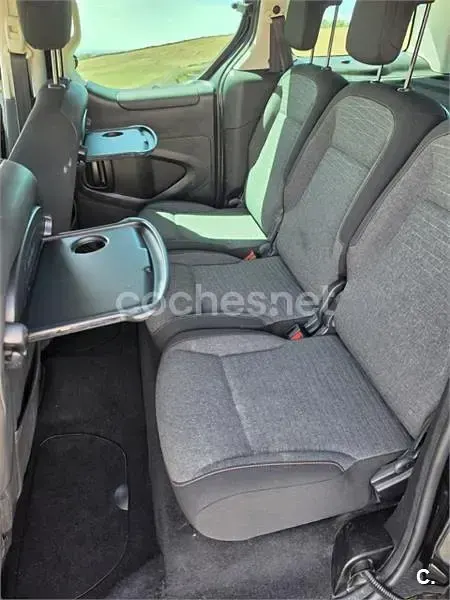 Usado Citroën Berlingo XTR 100 CV (73 kW) 2016 Negro Monovolumen