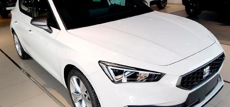 Nuevo Seat Leon FR 150 CV (110 kW) 2026 Blanco nevada Berlina