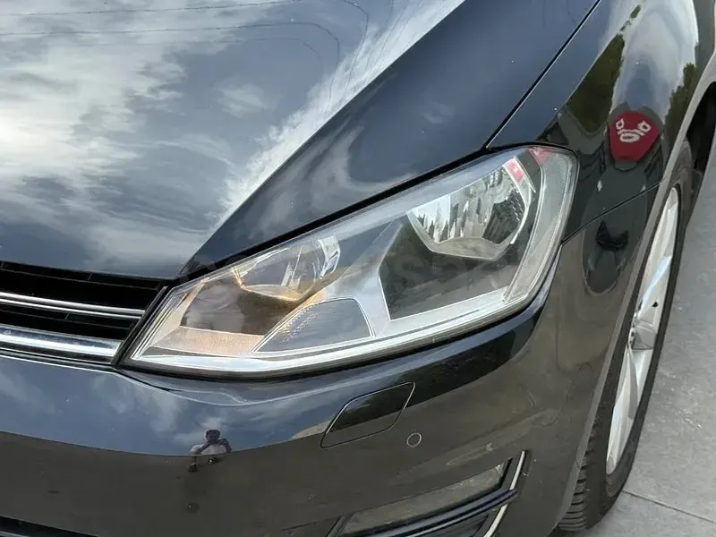Usado VW Golf VII Advance 150 CV (110 kW) 2016 Negro Berlina