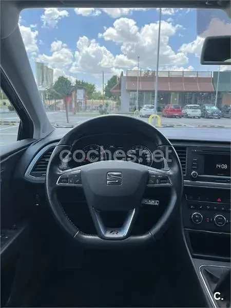 Usado Seat Leon FR 180 CV (132 kW) 2014 Negro Berlina