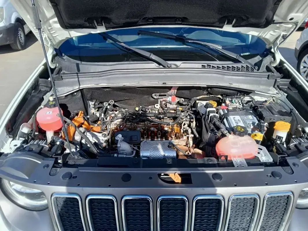 Usado Jeep Renegade Limited 190 CV (139 kW) 2021 Blanco SUV