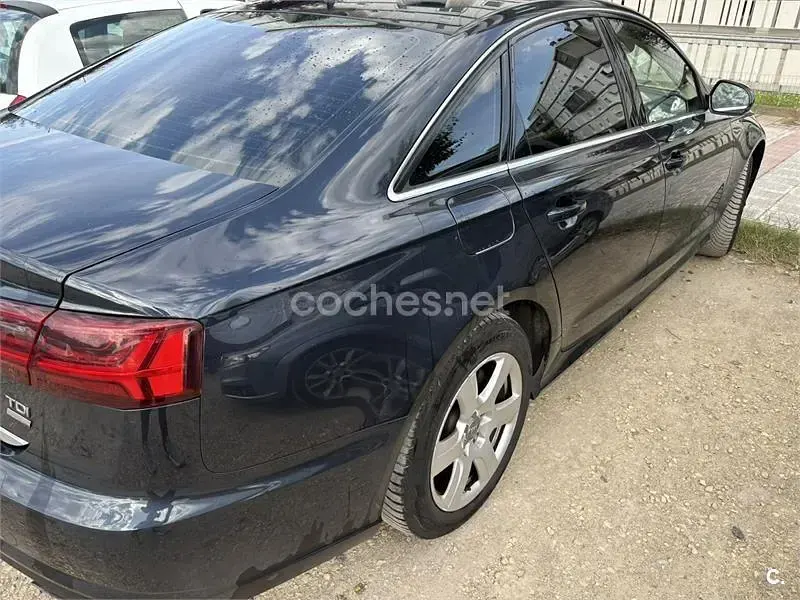 Usado Audi A6 190 CV (139 kW) 2015 Negro Berlina