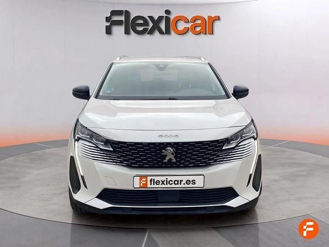 Usado Peugeot 5008 Allure 130 CV (95 kW) 2022 Blanco SUV
