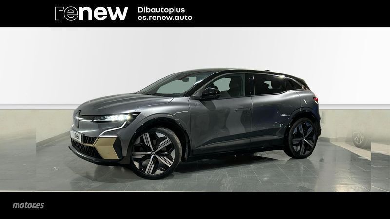 Gris Usado 2022 Renault Mégane Iconic Berlina | 29.950 € (Caro) - Imagen 1/4