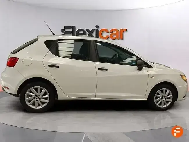 Usado Seat Ibiza Style 90 CV (66 kW) 2017 Blanco