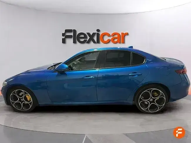 Usado Alfa Romeo Giulia Sprint 200 CV (147 kW) 2021 Azul Berlina
