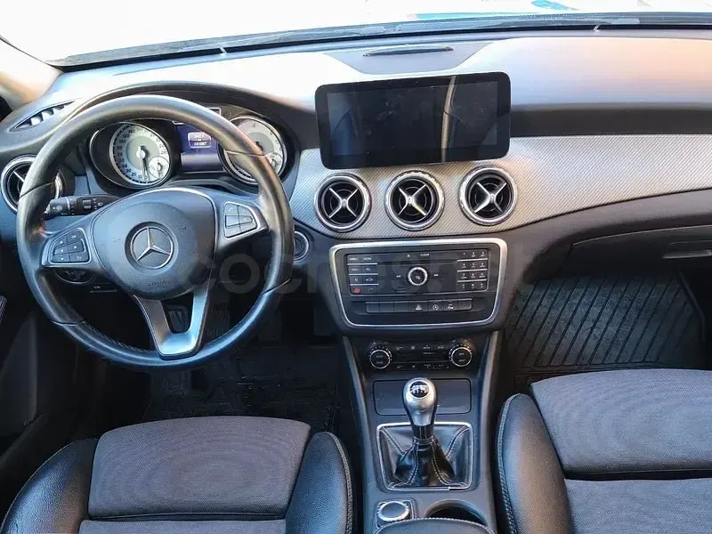 Brugt Mercedes GLA200 AMG line 136 HK (100 kW) 2016 Blå SUV