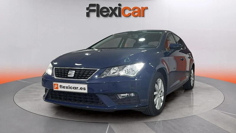 Usado Seat Leon Reference 115 CV (84 kW) 2018 Azul Berlina