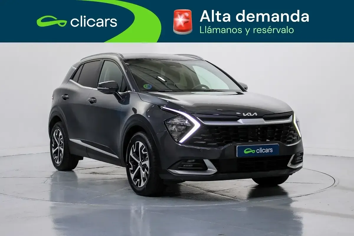 Usado Kia Sportage 230 CV (169 kW) 2022 Gris / plata SUV
