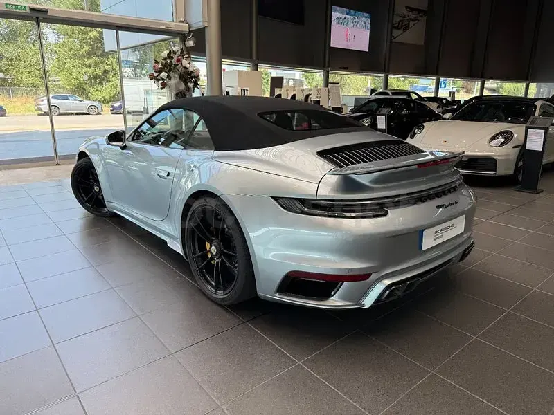 Usado Porsche 911 Turbo S Cabriolet 650 CV (478 kW) 2020 Gris / plata Descapotable