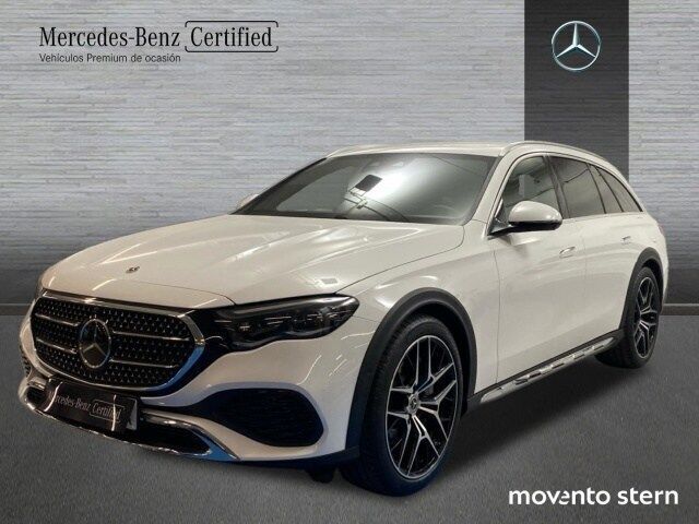 Blanco Usado 2024 Mercedes E230 Familiar | 84.200 € - Imagen 1/4