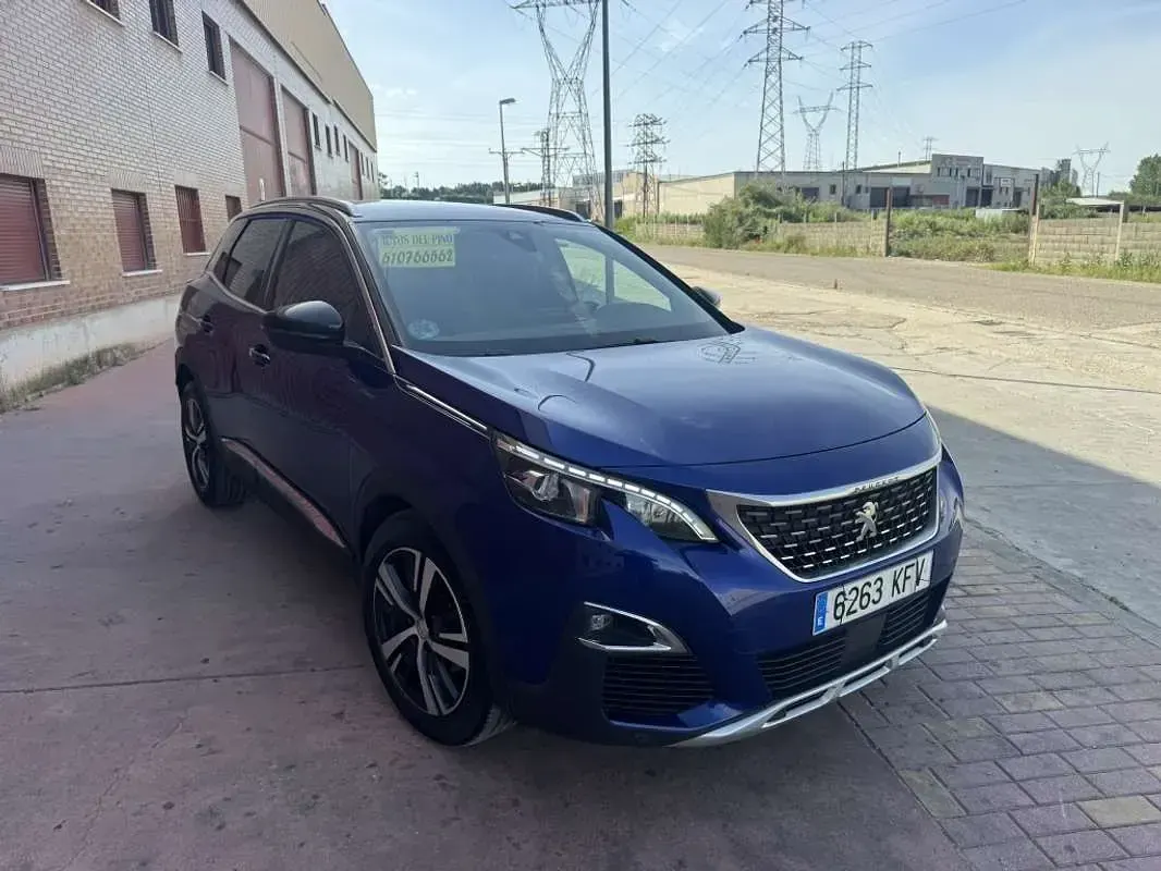 Usado Peugeot 3008 Style 120 CV (88 kW) 2017 Azul SUV