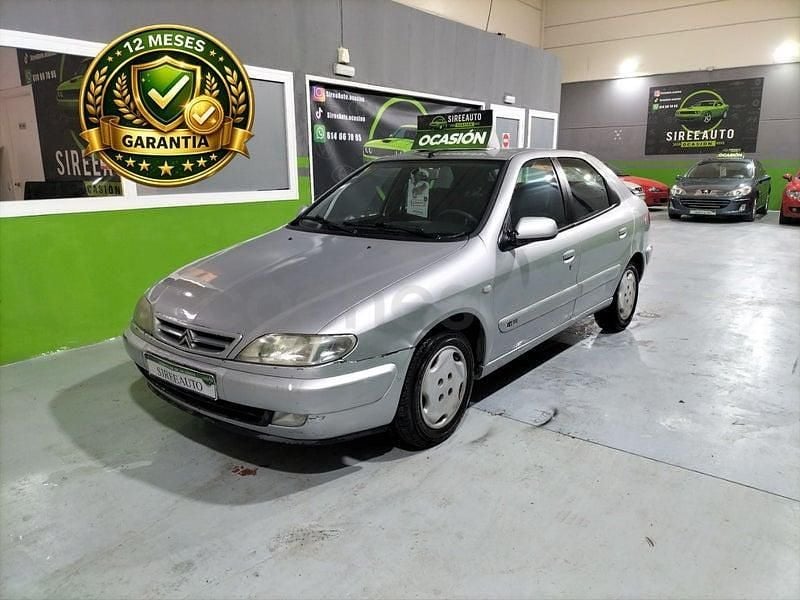 Usado Citroën Xsara 110 CV (80 kW) 2000 Gris / plata Berlina