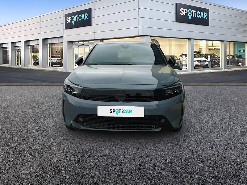Usado Opel Corsa-e 100 kW (136 CV) 2023 Gris Utilitario