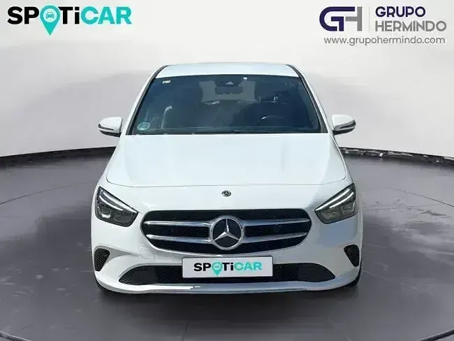 Usado Mercedes B180 Advantage 116 CV (85 kW) 2020 Blanco Utilitario