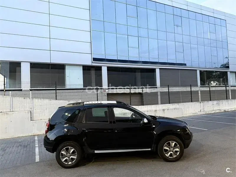 Usado Dacia Duster Ambiance 109 CV (80 kW) 2016 Negro SUV