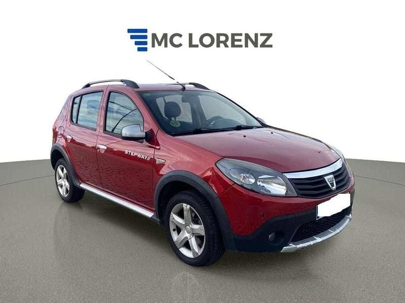 Usado Dacia Sandero Stepway 90 CV (66 kW) 2011 Granate Berlina
