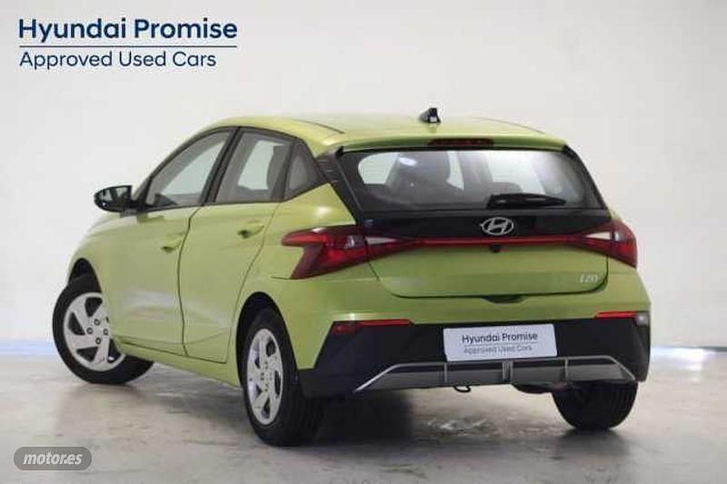 Usado Hyundai i20 83 CV (61 kW) 2024 Lucid lime Utilitario