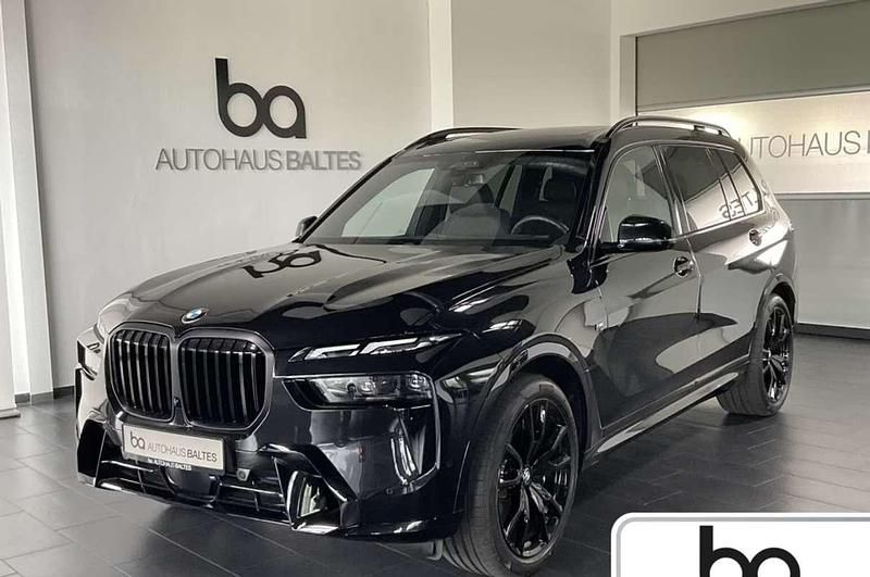 Usado BMW X7 M Sport 352 CV (258 kW) 2025 Negro SUV