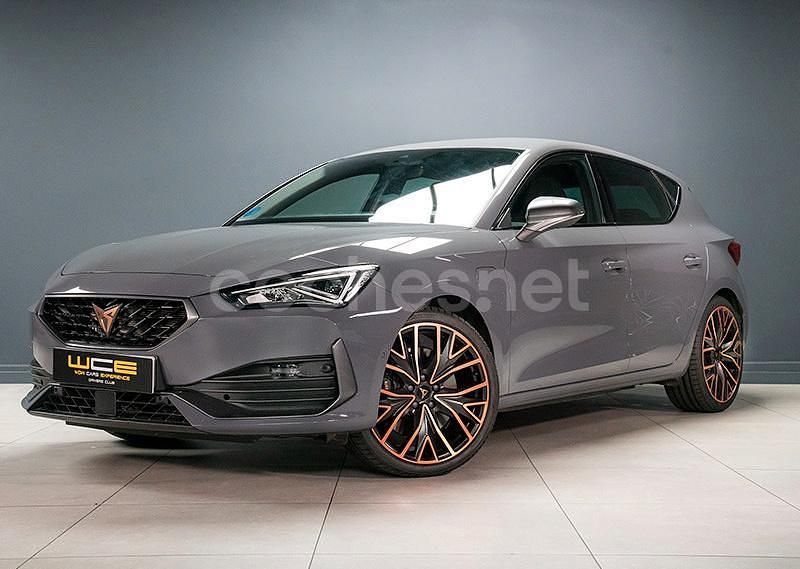 Gris / plata Usado 2021 Cupra Leon Berlina | 22.990 € (Buen precio) - Imagen 1/4