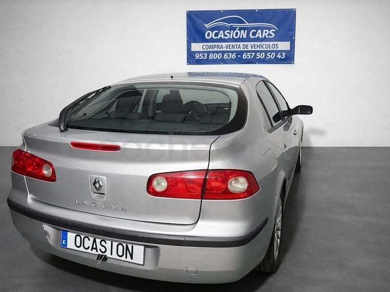 Begagnad Renault Laguna III Expression 130 HK (95 kW) 2007 Grå Sedan
