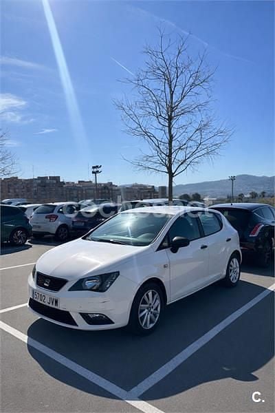 Usado Seat Ibiza Reference 75 CV (55 kW) 2017 Blanco Berlina