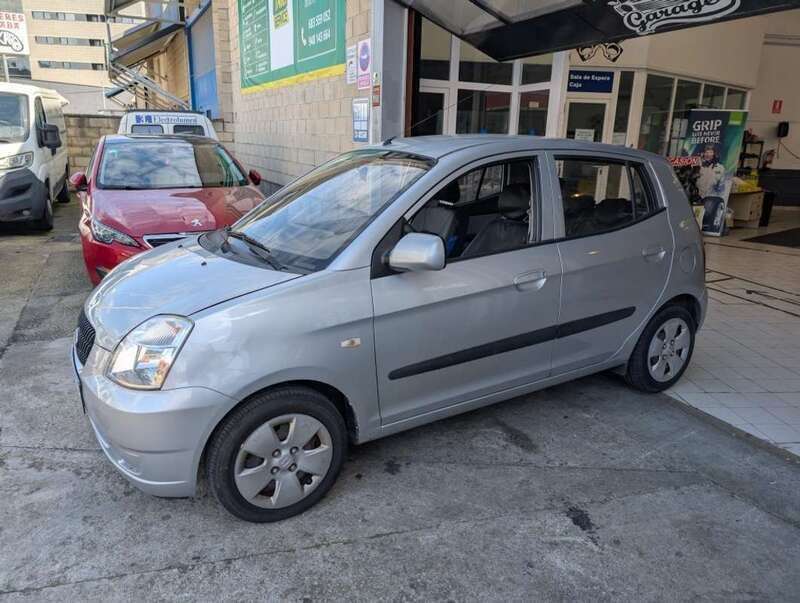 Gris Usado 2007 Kia Picanto Utilitario | 3990 € (Precio justo) - Imagen 1/4