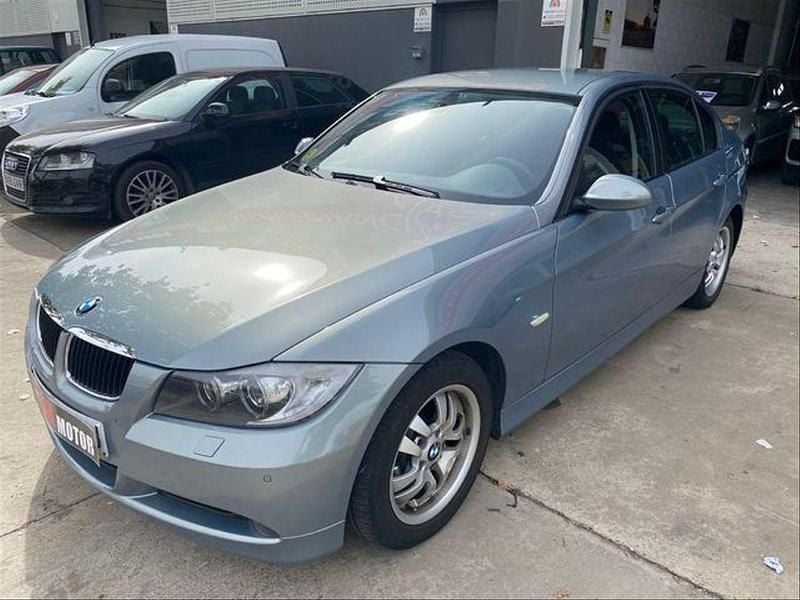 Gris / plata Usado 2008 BMW 320 Berlina | 10.490 € (Precio justo) - Imagen 1/3