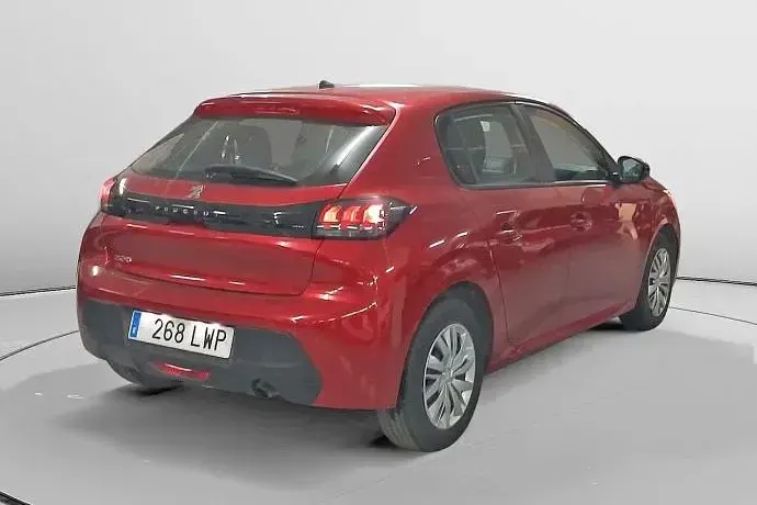 Usado Peugeot 208 Active 75 CV (55 kW) 2022 Rojo Utilitario