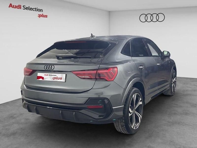 Usado Audi Q3 Sportback Ambiente 150 CV (110 kW) 2025 Gris / plata SUV