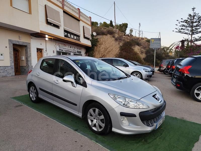 Gris / plata Usado 2008 Peugeot 308 Berlina | 4500 € (Precio justo) - Imagen 1/4