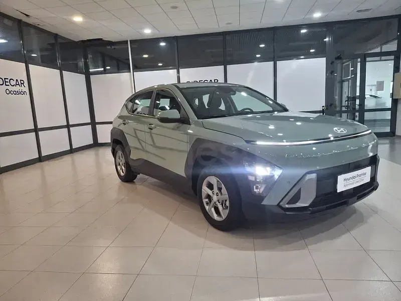 Usado Hyundai Kona 141 CV (103 kW) 2025 Verde SUV