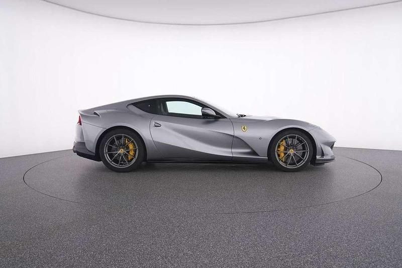 Usado Ferrari 812 799 CV (587 kW) 2018 Gris Coupe