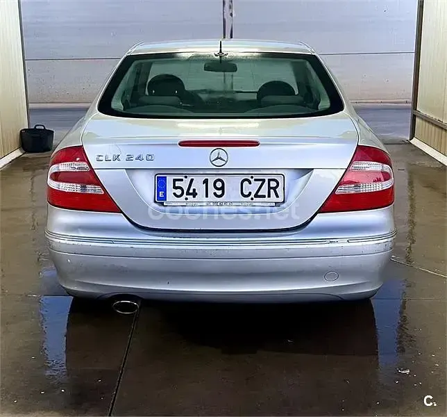 Usado Mercedes CLK240 Elegance 170 CV (125 kW) 2004 Gris / plata Coupe