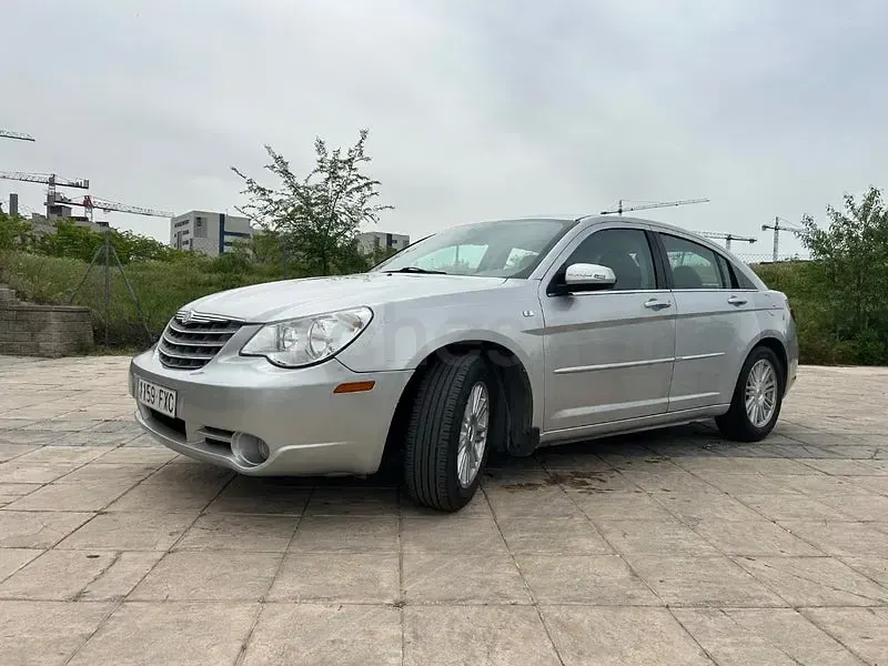 Usado Chrysler Sebring Touring 156 CV (114 kW) 2008 Gris / plata Familiar