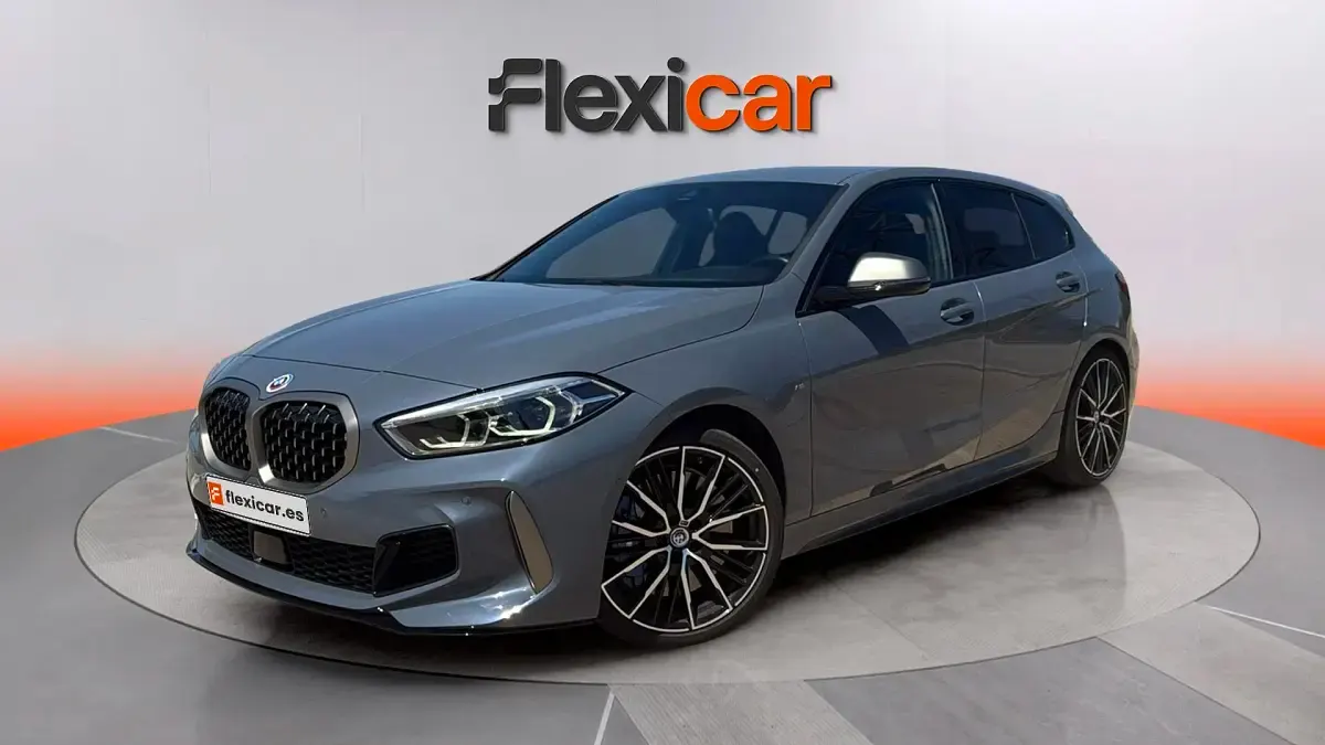 Usado BMW M135 306 CV (225 kW) 2022 Gris Utilitario