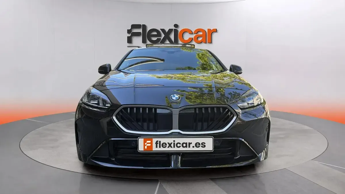 Käytetty BMW 120 170 HP (125 kW) 2025 Musta Viistoperä