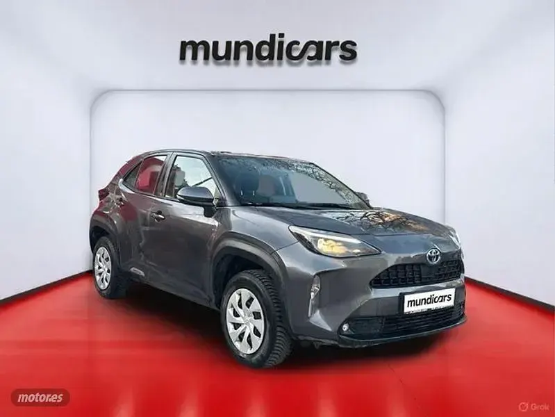Usado Toyota Yaris Cross Active 116 CV (85 kW) 2023 Gris SUV