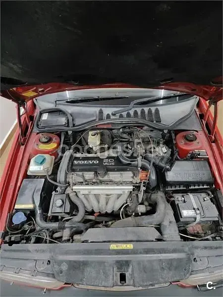 Usado Volvo 850 240 CV (176 kW) 1995 Rojo Familiar