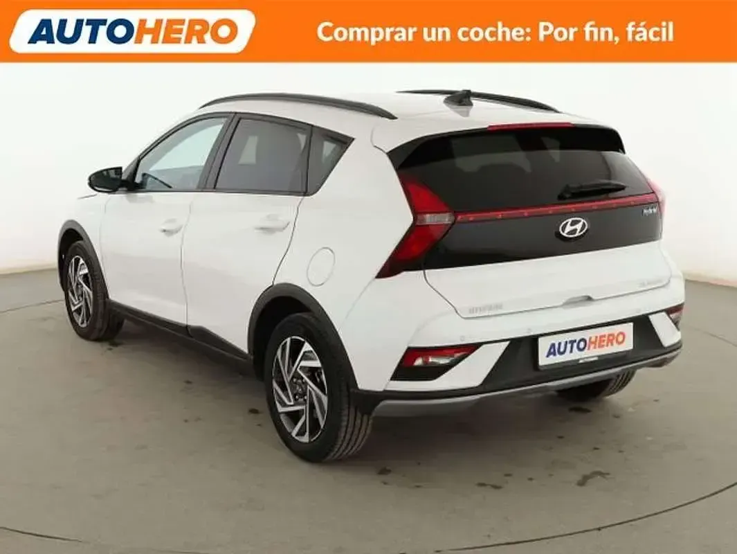 Usado Hyundai Bayon 101 CV (74 kW) 2024 Blanco SUV