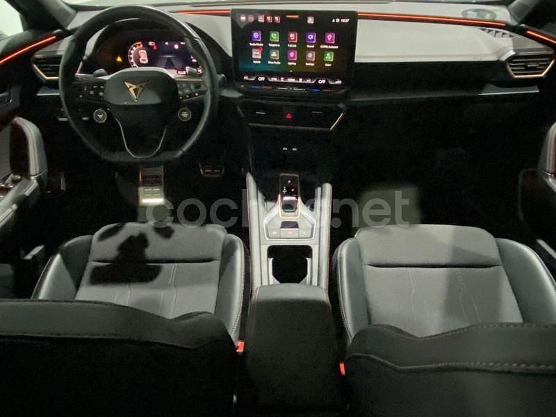 Usado Cupra Formentor 150 CV (110 kW) 2024 Gris / plata SUV