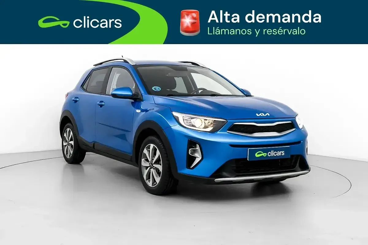Usado Kia Stonic 84 CV (61 kW) 2022 Azul SUV