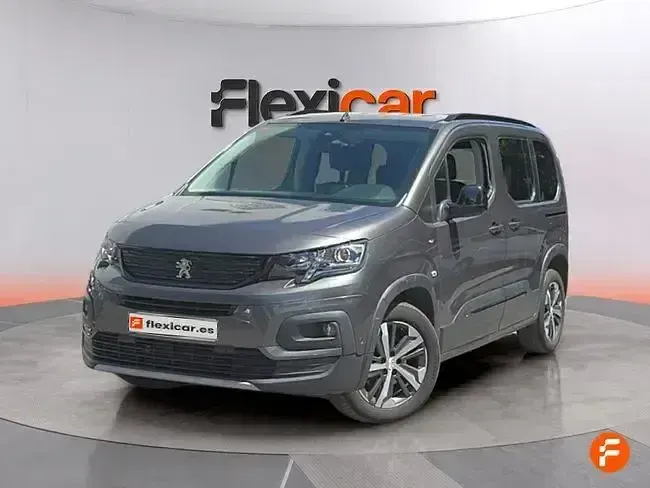 Usado Peugeot Rifter Allure 100 CV (73 kW) 2023 Gris Monovolumen